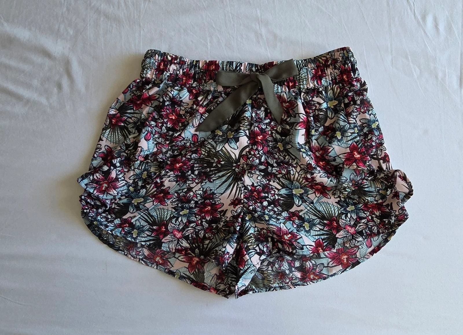 Short fluido con estampado tropical 34 XS Kiabi short de verano con lazo para atar – photo 2